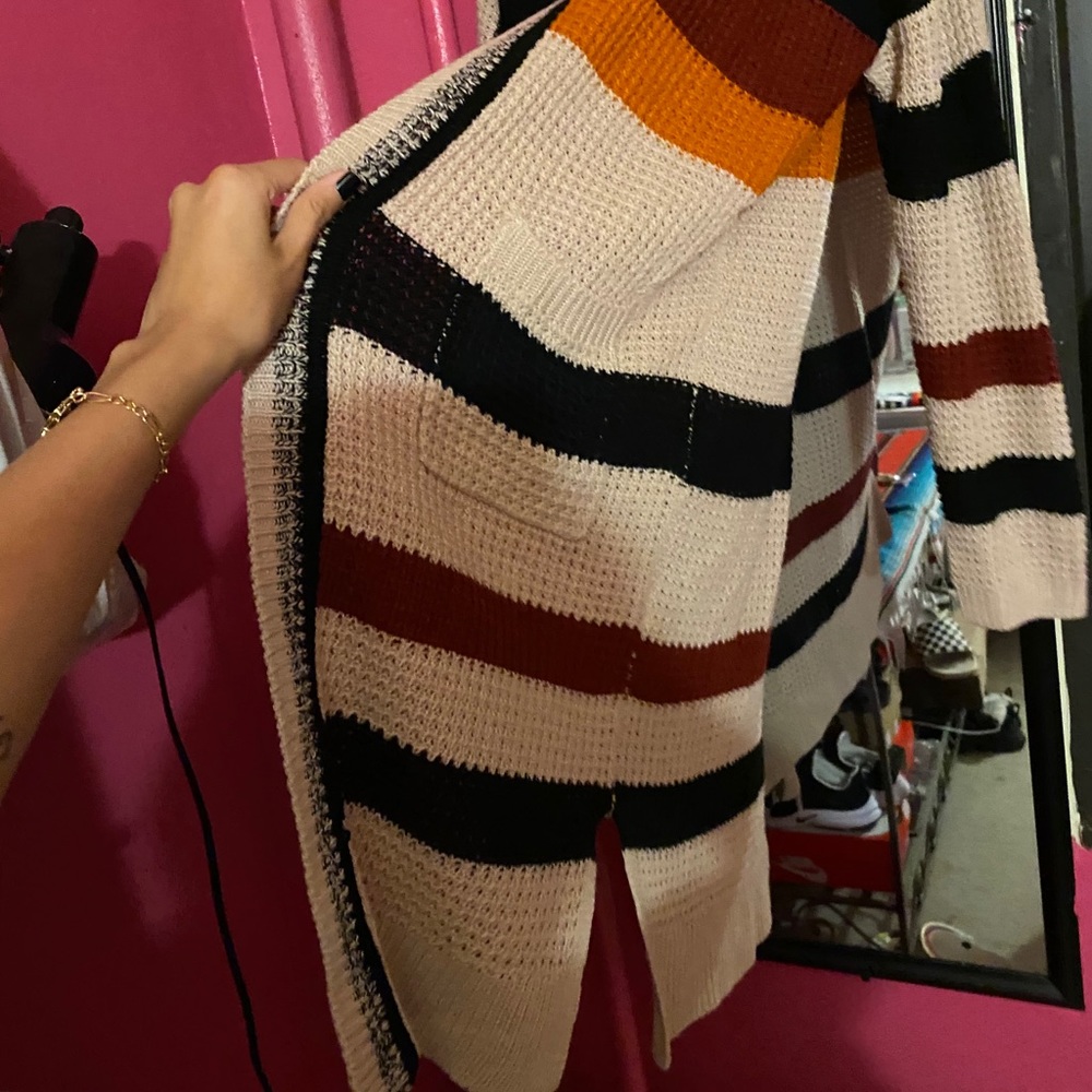 Long Cardigan - Picture 2 of 4